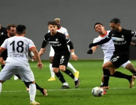 Altay evinde Adana'ya karşı