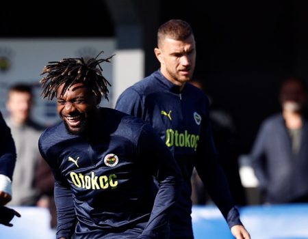 Fenerbahçe, AZ Alkmaar maçının hazırlıklarını noktaladı