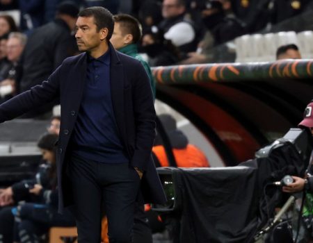 Giovanni van Bronckhorst’tan üç değişiklik