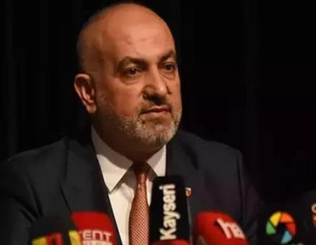 Kayserispor Başkanı Çamlı'dan özür! "Bireysel manada kalbini kırdığım tüm taraftarlarımızdan özür diliyorum"