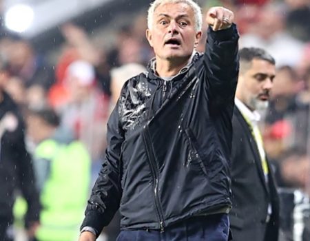 Mourinho’dan Trabzonspor Maçı İçin Yeni Strateji