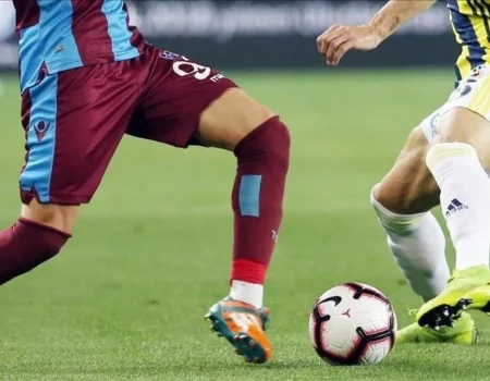 Trabzonspor Süper Lig'de yarın Fenerbahçe'yi konuk edecek