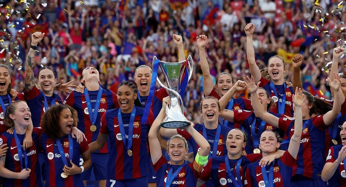 Barcelona Kadınlar Şampiyonlar Ligi'nde şampiyon oldu