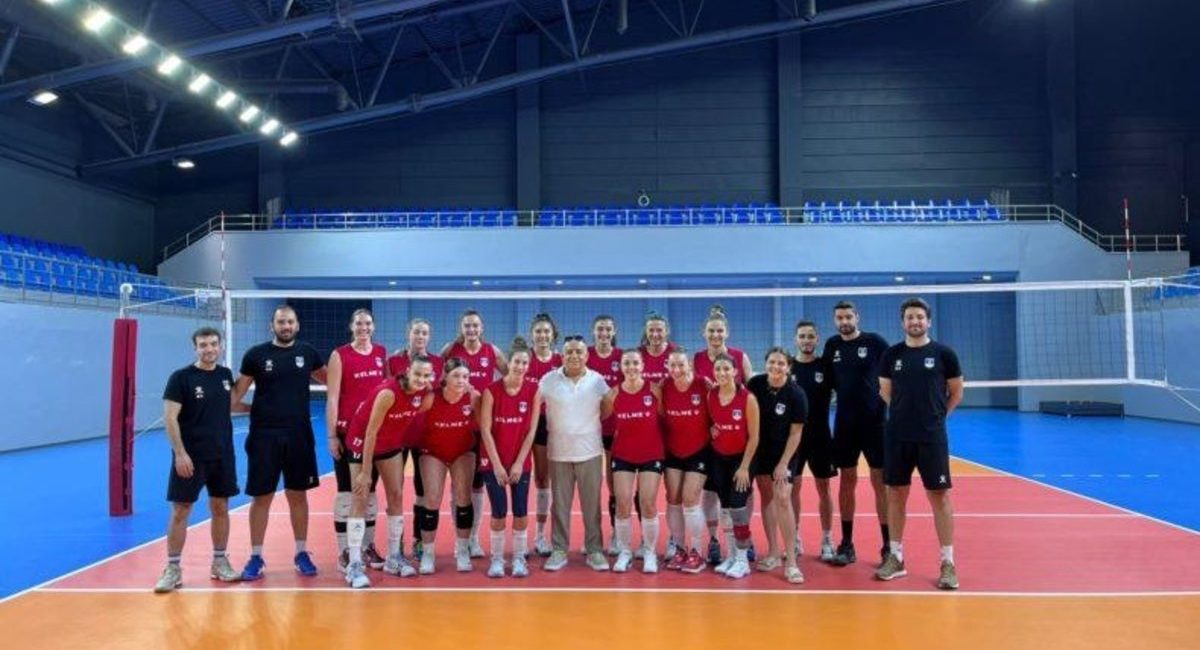 Kadın voleyboluna destek